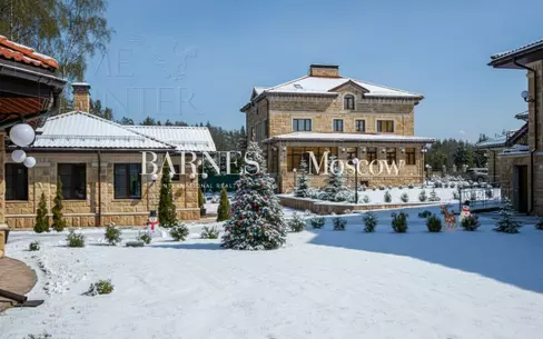 2-этажный коттедж 2 800 м² без отделки