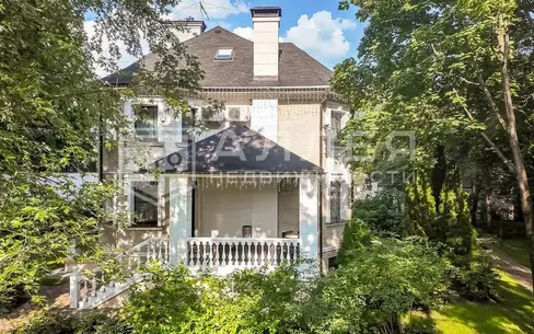 2-этажный коттедж 450 м² с отделкой