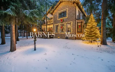 3-этажный коттедж 633 м² с отделкой