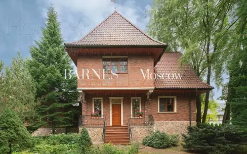 2-этажный коттедж 410 м² с отделкой