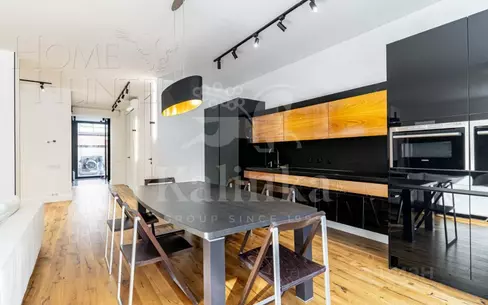 3-этажный таунхаус 350 м² с отделкой