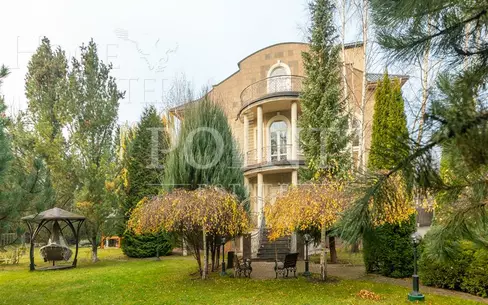 КОТТЕДЖ 680 м² с отделкой