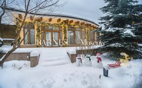 2-этажный коттедж 1 000 м² с отделкой