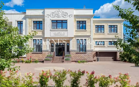 2-этажный коттедж 1 667 м² с отделкой