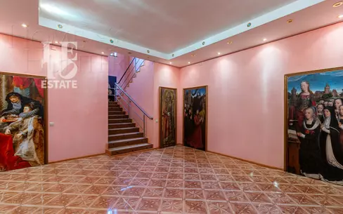 2-этажный коттедж 784 м² с отделкой