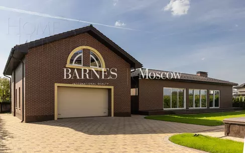 2-этажный коттедж 900 м² с отделкой