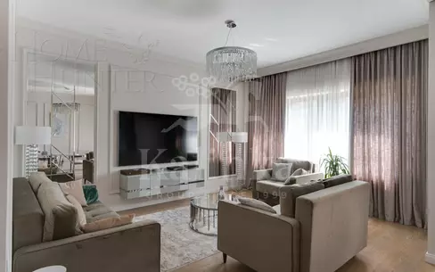 3-этажный таунхаус 400 м² с отделкой