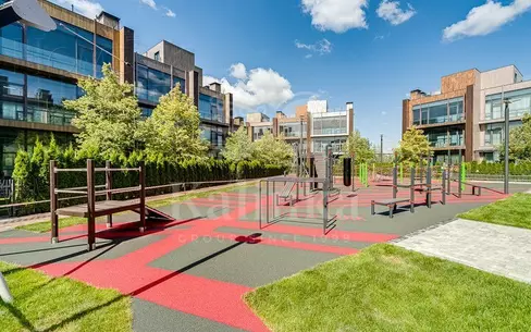 2-этажный таунхаус 168.6 м² без отделки