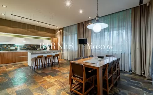 2-этажный коттедж 640 м² с отделкой