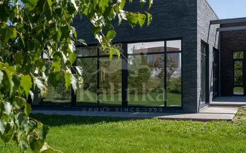 1-этажный коттедж 250 м² без отделки