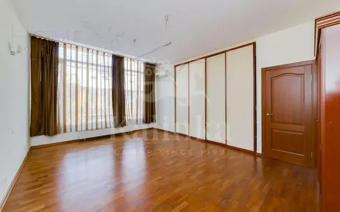 3-этажный таунхаус 405 м² с отделкой