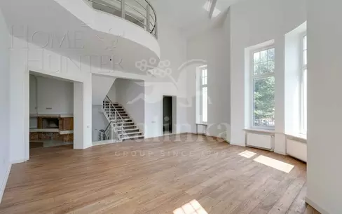 2-этажный коттедж 1 111 м² с отделкой