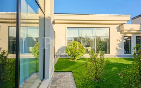 1-этажный коттедж 600 м² с отделкой