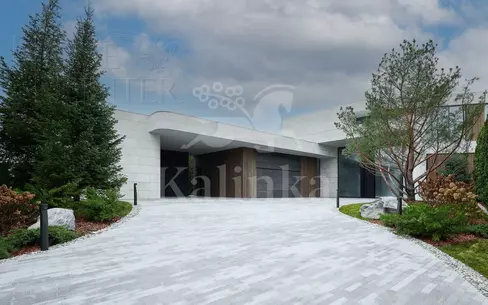 2-этажный коттедж 1 371.2 м² с отделкой