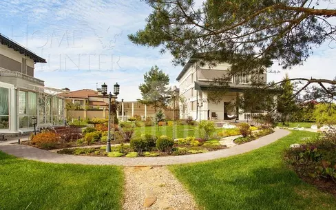 2-этажный коттедж 810 м² с отделкой