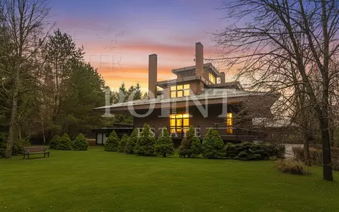 2-этажный коттедж 947 м² с отделкой