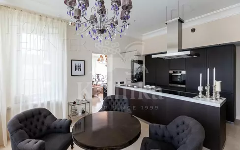 2-этажный коттедж 450 м² с отделкой