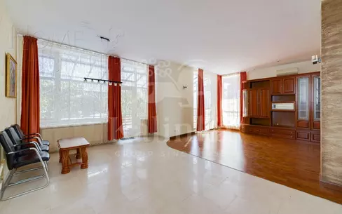 3-этажный таунхаус 405 м² с отделкой