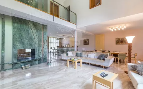 2-этажный коттедж 1 380 м² с отделкой