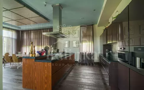 2-этажный коттедж 750 м² с отделкой