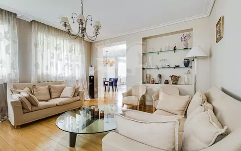 2-этажный коттедж 700 м² с отделкой