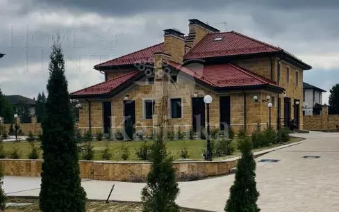 2-этажный коттедж 2 800 м² без отделки