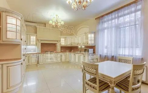 2-этажный коттедж 700 м² с отделкой