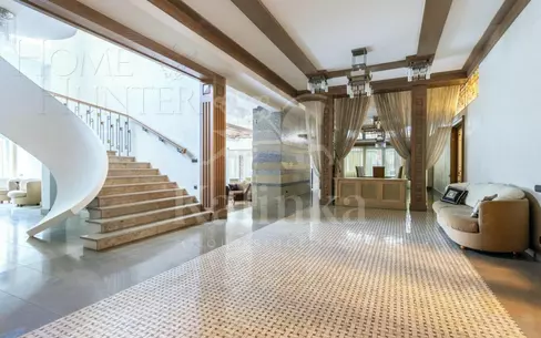 2-этажный коттедж 1 550 м² с отделкой