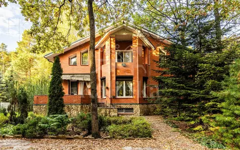 2-этажный коттедж 386 м² без отделки