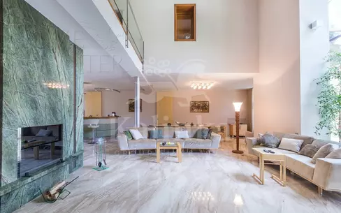 2-этажный коттедж 1 380 м² с отделкой