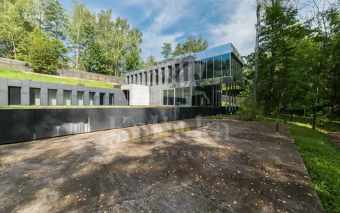 2-этажный коттедж 758 м² без отделки