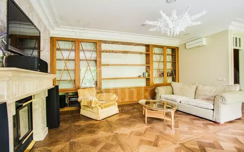 2-этажный коттедж 450 м² с отделкой