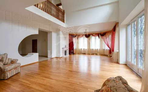 2-этажный коттедж 370 м² с отделкой