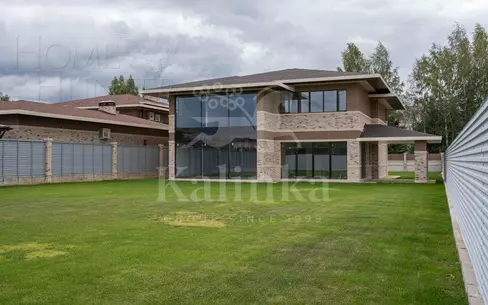 2-этажный коттедж 403 м² без отделки