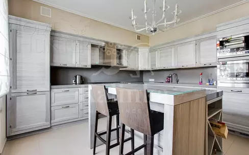 2-этажный коттедж 700 м² с отделкой