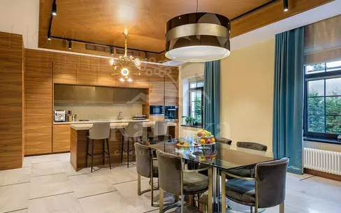 2-этажный коттедж 1 280 м² с отделкой