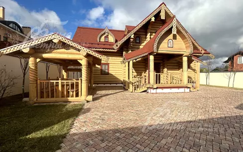 2-этажный коттедж 300 м² с отделкой