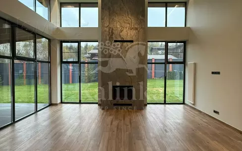 2-этажный коттедж 290 м² с отделкой