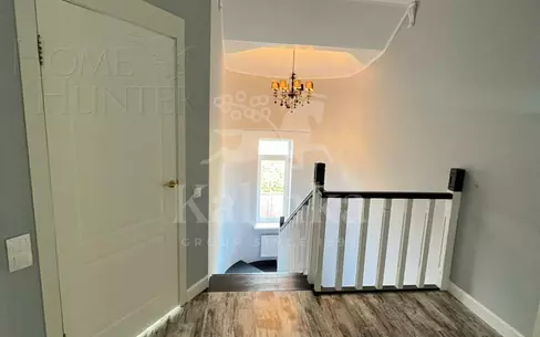 2-этажный коттедж 300 м² с отделкой