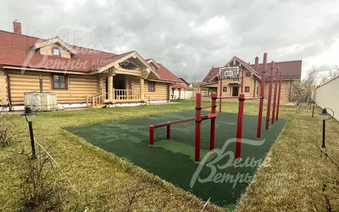 2-этажный коттедж 300 м² с отделкой