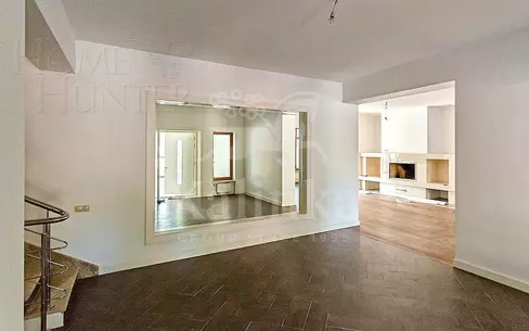 3-этажный таунхаус 608 м² с отделкой