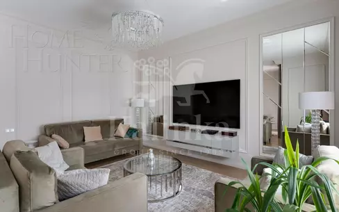 3-этажный таунхаус 400 м² с отделкой