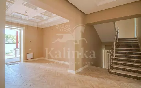 2-этажный таунхаус 350 м² с отделкой