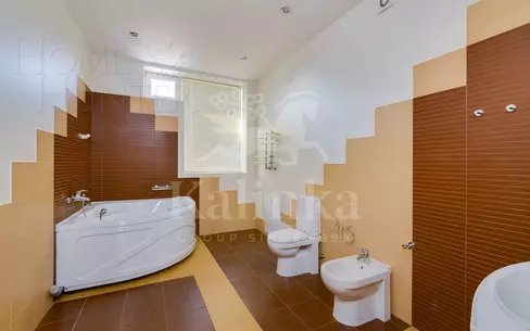 3-этажный таунхаус 405 м² с отделкой