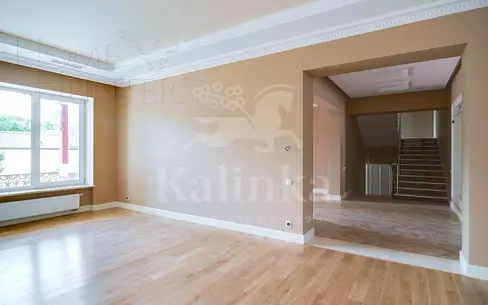 2-этажный таунхаус 350 м² с отделкой