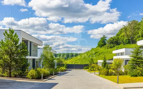 2-этажный коттедж 384 м² без отделки