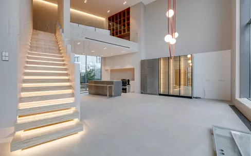 3-этажный коттедж 830 м² без отделки