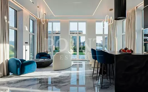 2-этажный коттедж 250 м² с отделкой