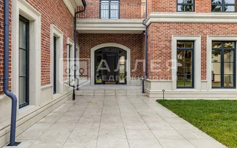 2-этажный коттедж 565 м² с отделкой