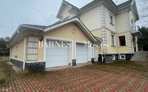 2-этажный коттедж 1 018 м² без отделки